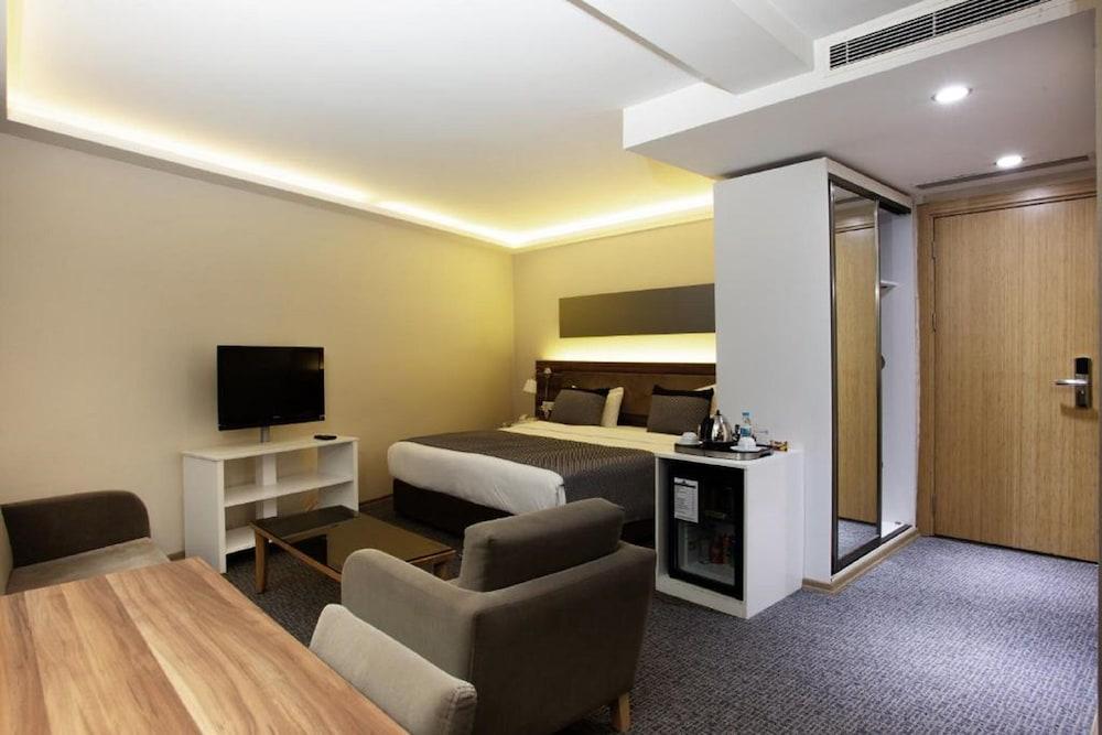 P Galata Hotel - Special Category Istanbul Exterior photo